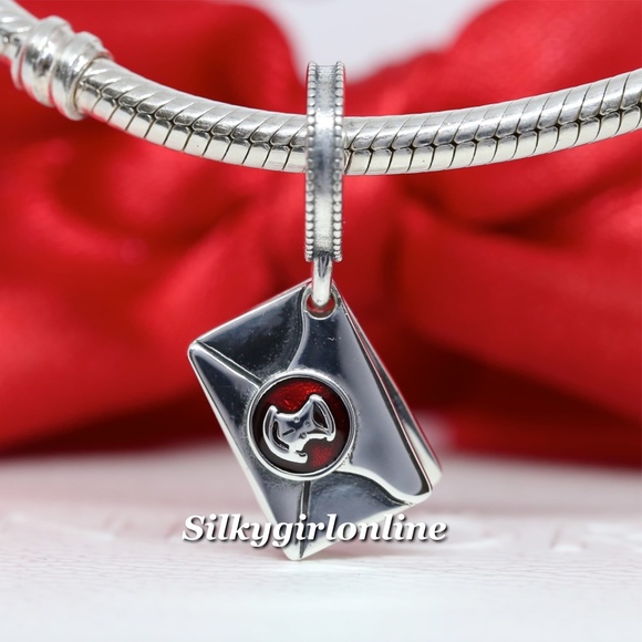 Pandora Harry Potter, Hogwarts Acceptance Letter Dangle Charm 799124C00 - Picture 3 of 4